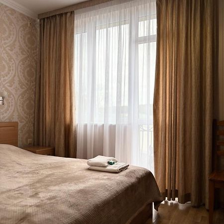 Готель Парк Morșîn Exterior foto