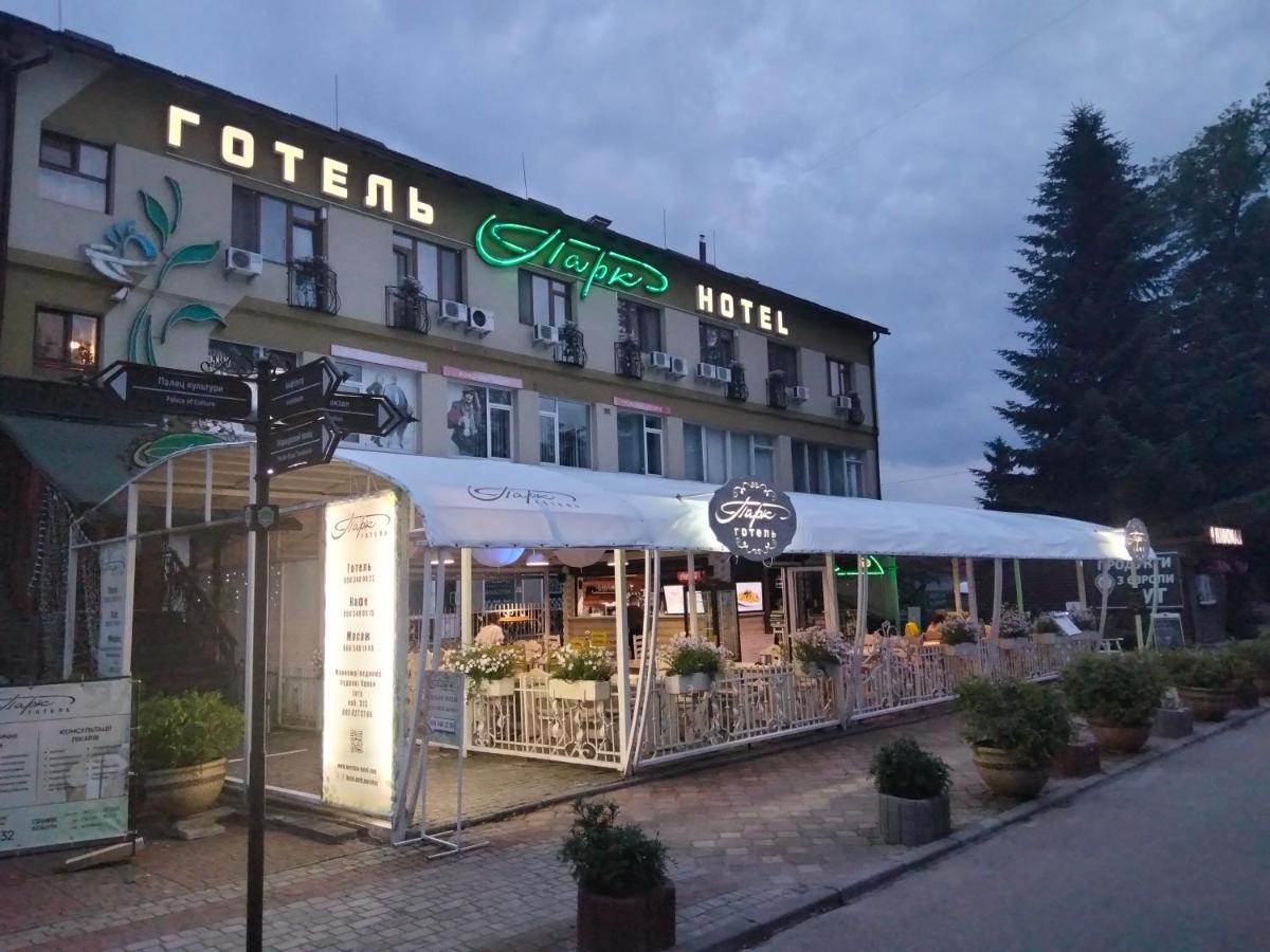 Готель Парк Morșîn Exterior foto
